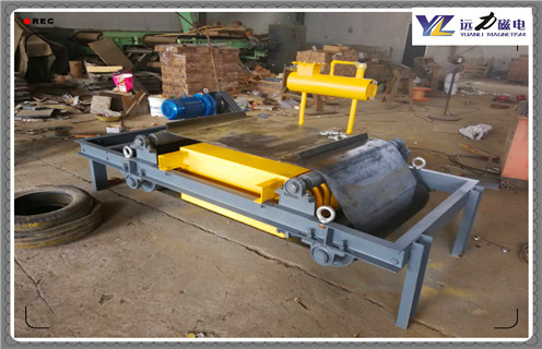 浙江风冷自卸式电磁除铁器 浙江风冷自卸式电磁除铁器