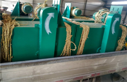 管道式永磁除铁器，永磁除铁器管道式 远力强磁吸铁器自卸式水泥厂磁选设备