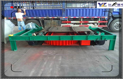 自卸式电磁除铁器，湖南悬挂自卸式电磁除铁器价格_湖南悬挂自卸式电磁除铁器价格厂家配件_型号及工作视频