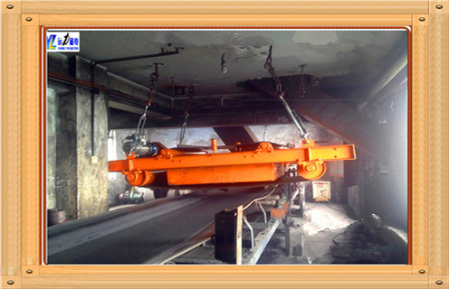 自卸式永磁除铁器，河南自卸式永磁除铁器_技术参数_河南自卸式永磁除铁器磁块安装方式_如何换带