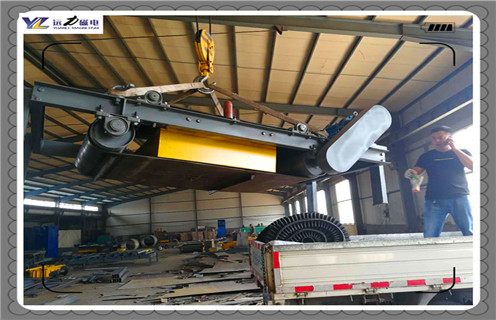 悬挂式皮带除铁器，贵州悬挂皮带式除铁器型号知识参数_内部磁块安装方法_贵州悬挂皮带式除铁器型号型号价格