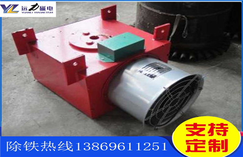 风冷电磁自卸式除铁器，江苏风冷自卸式电磁除铁器_选型_江苏风冷自卸式电磁除铁器工作原理_价格